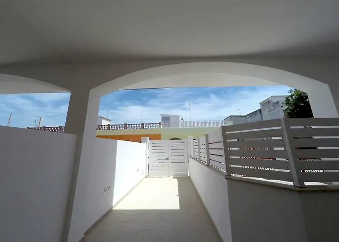 Casa Vacanze Coralloholiday Konukevi *